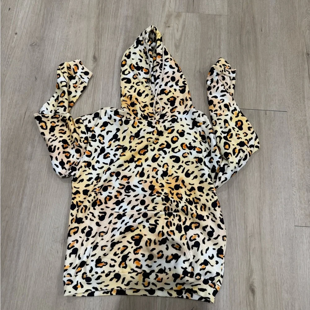 CELINE loose hoodie leopard パーカー　Sサイズ Celine | Tops | Celine Black And Tan Leopard Print Hoodie | Poshmark
